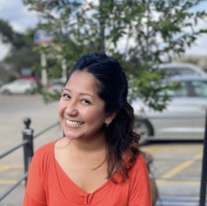 Meet your Posher, Nayeli